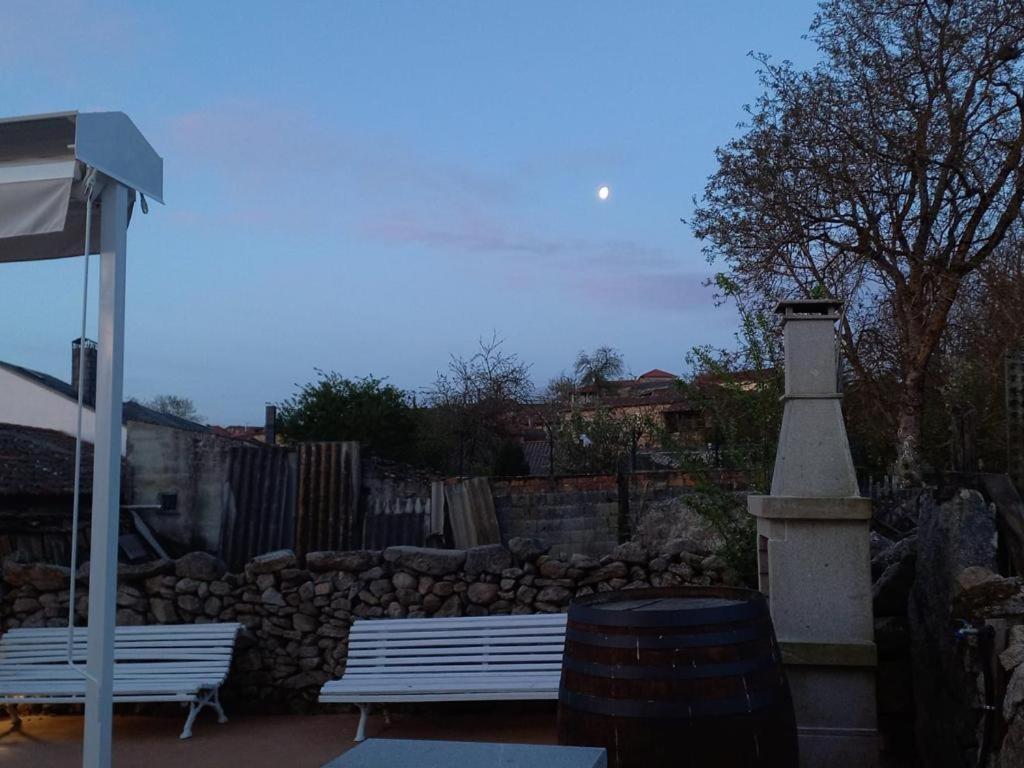 La Teijeira Pension O Corazon Da Ribeira Sacra מראה חיצוני תמונה